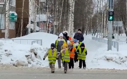 Акция "ПДД соблюдаю, по пешеходному переходу шагаю!" прошла на ура! Акция "ПДД соблюдаю, по пешеходному переходу шагаю!" прошла на ура!.